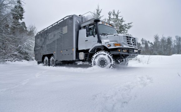 Mercedes Benz выпустил дом на колесах для кочевников :: Авто